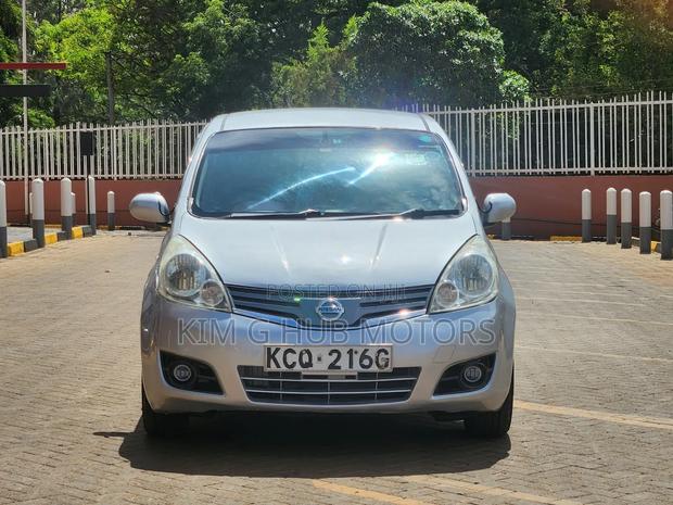 Nissan Note 2011 Silver
