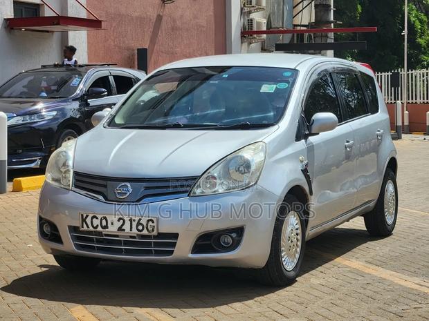 Nissan Note 2011 Silver