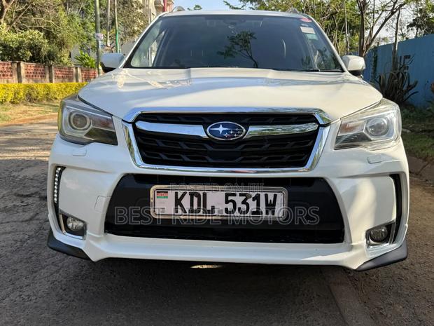 Subaru Forester 2.0XT Premium AWD 2016 Off white