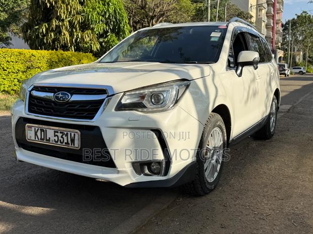 Subaru Forester 2.0XT Premium AWD 2016 Off white