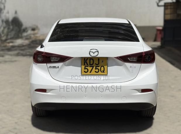 Mazda Axela 2015 Pearl