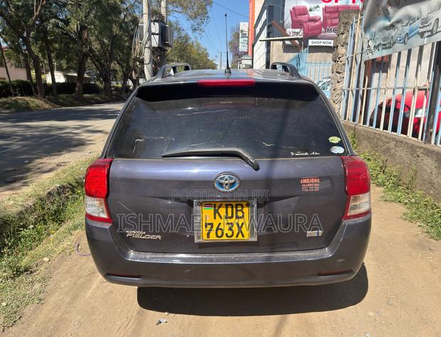 Toyota Corolla Fielder 1.5 Hybrid FWD 2014 Purple