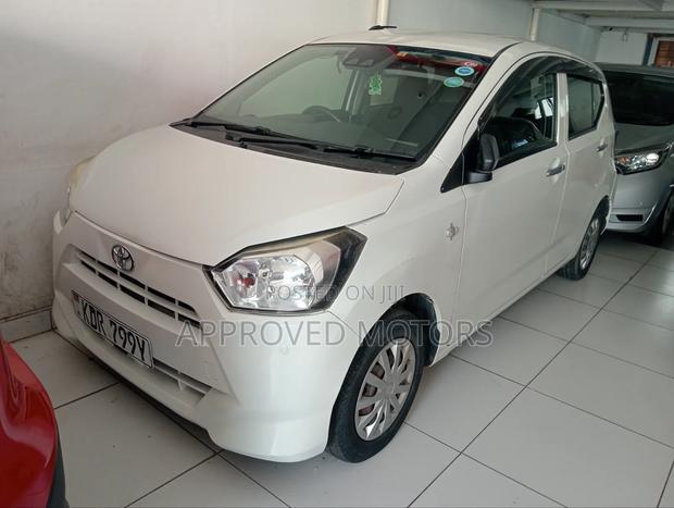 Toyota Pixis 2018 White