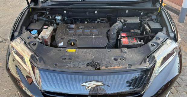 Toyota Harrier 2.0 2014 Black