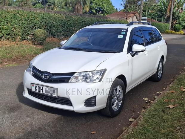 Toyota Corolla Fielder 1.5 Petrol FWD 2015 White