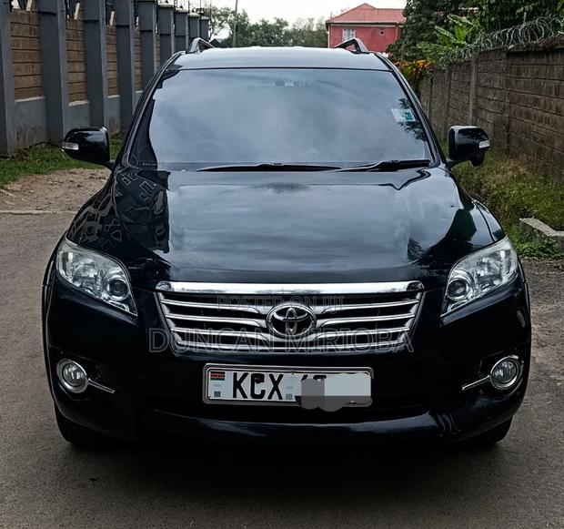 Toyota Vanguard 2012 Black