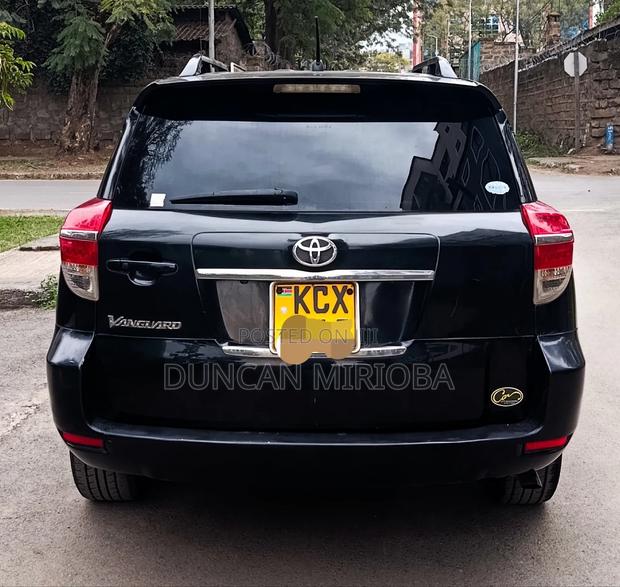 Toyota Vanguard 2012 Black