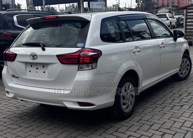 Toyota Corolla Fielder 1.5 Petrol FWD 2019 White