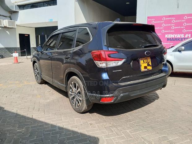 Subaru Forester Premium AWD 2019 Blue