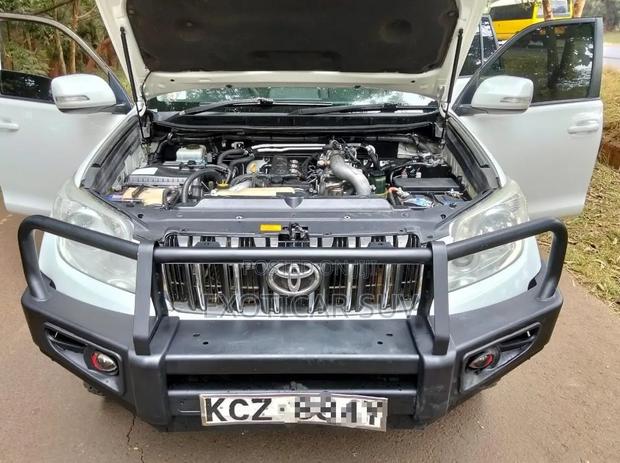 Toyota Land Cruiser Prado 3.0 TD 2013 White