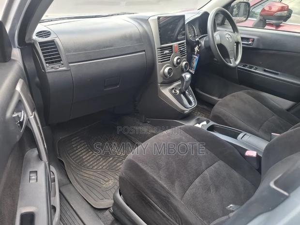 Toyota Rush 1.5 RWD 2012