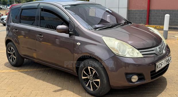 Nissan Note 2007 Maroon