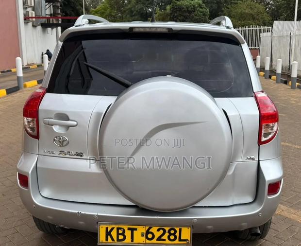 Toyota RAV4 2008 Silver