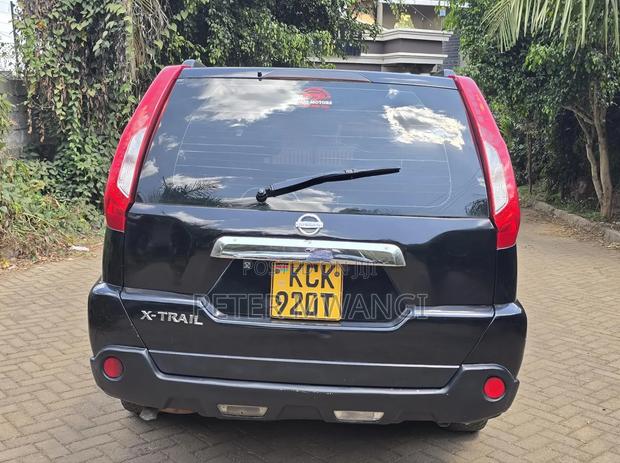Nissan X-Trail 2010 Black