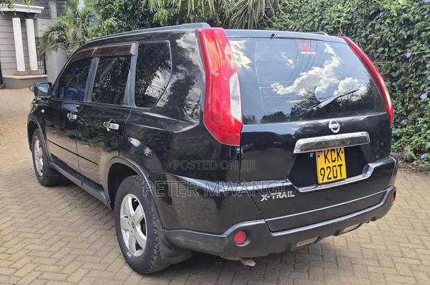Nissan X-Trail 2010 Black