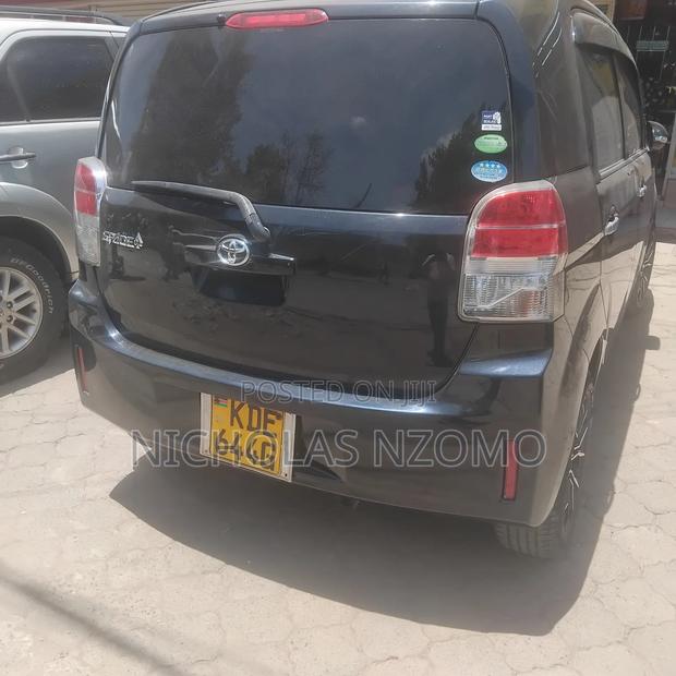 Toyota Spade 2015 Black