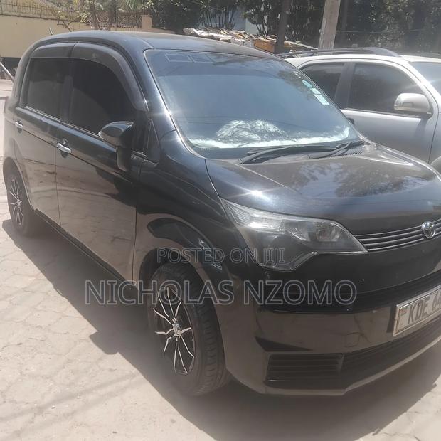 Toyota Spade 2015 Black