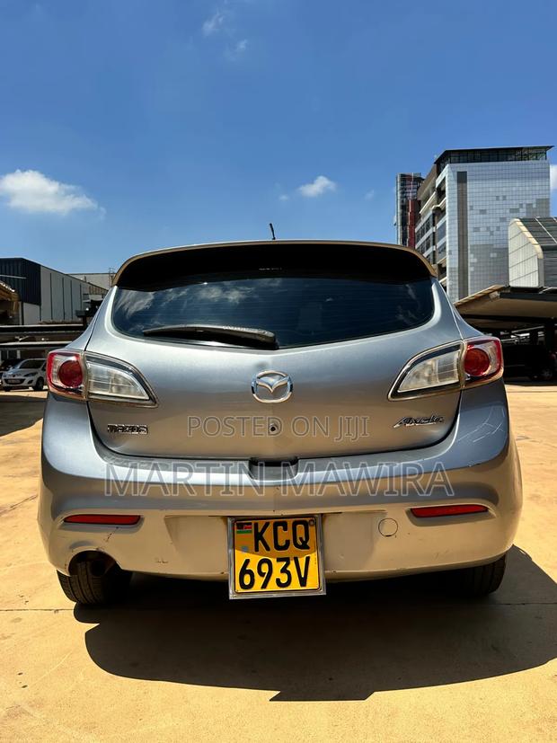 Mazda Axela 2011 Silver