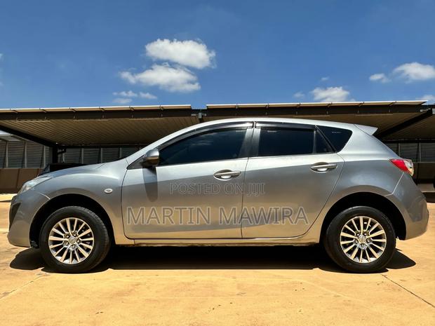 Mazda Axela 2011 Silver