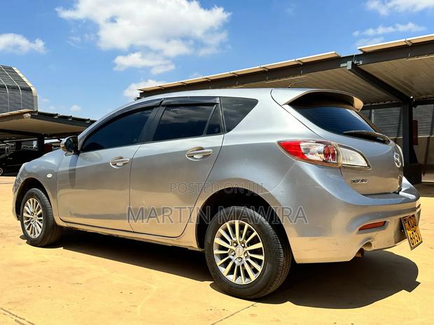 Mazda Axela 2011 Silver