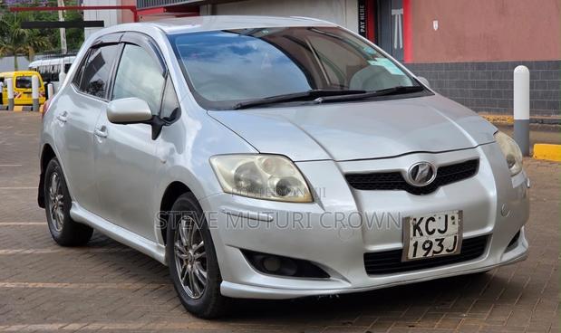 Toyota Auris 2009 Silver