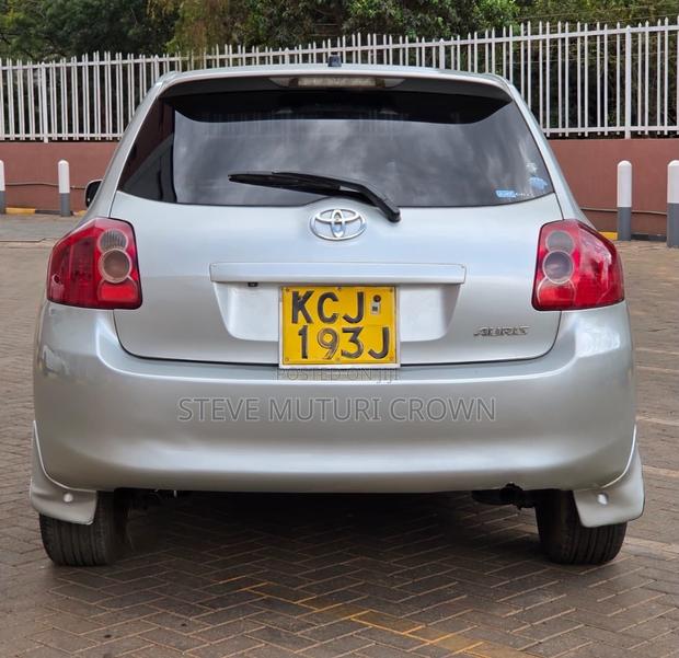 Toyota Auris 2009 Silver