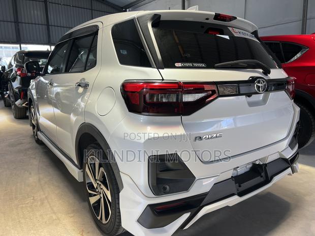 Toyota Raize 2023 White