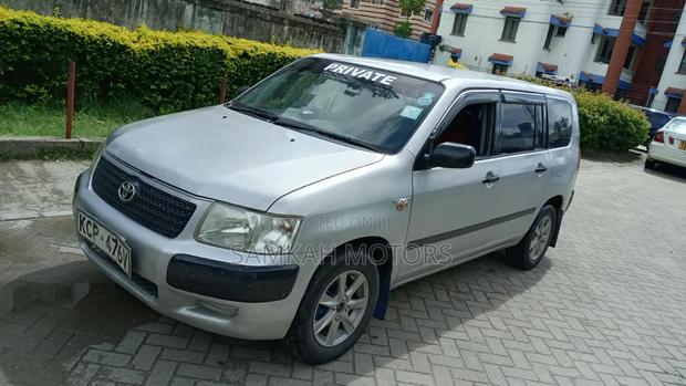 Toyota Succeed 2011 Silver