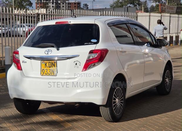Toyota Vitz 2016 White