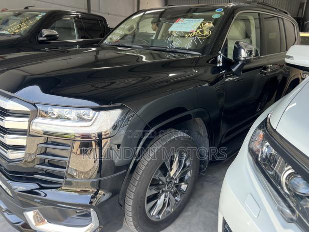 Toyota Land Cruiser 2023 Black