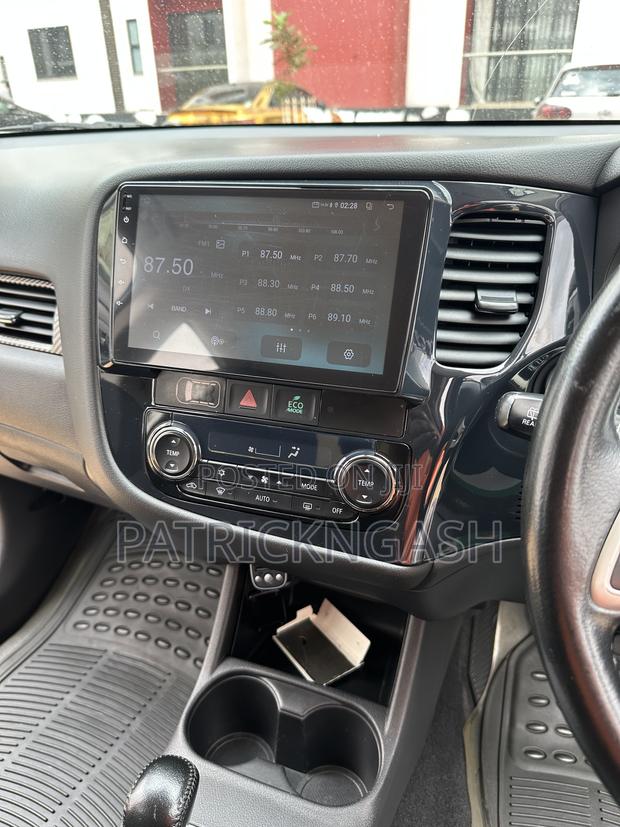 Mitsubishi Outlander 2015 Black