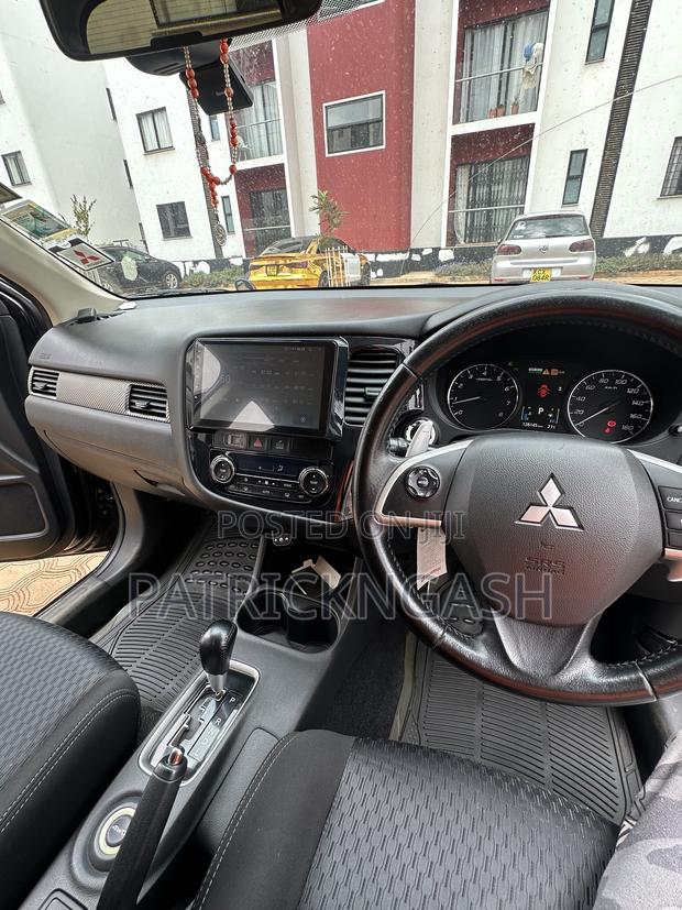 Mitsubishi Outlander 2015 Black