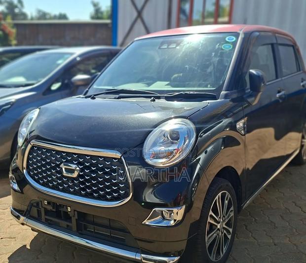 Daihatsu Cast 2019 Blue