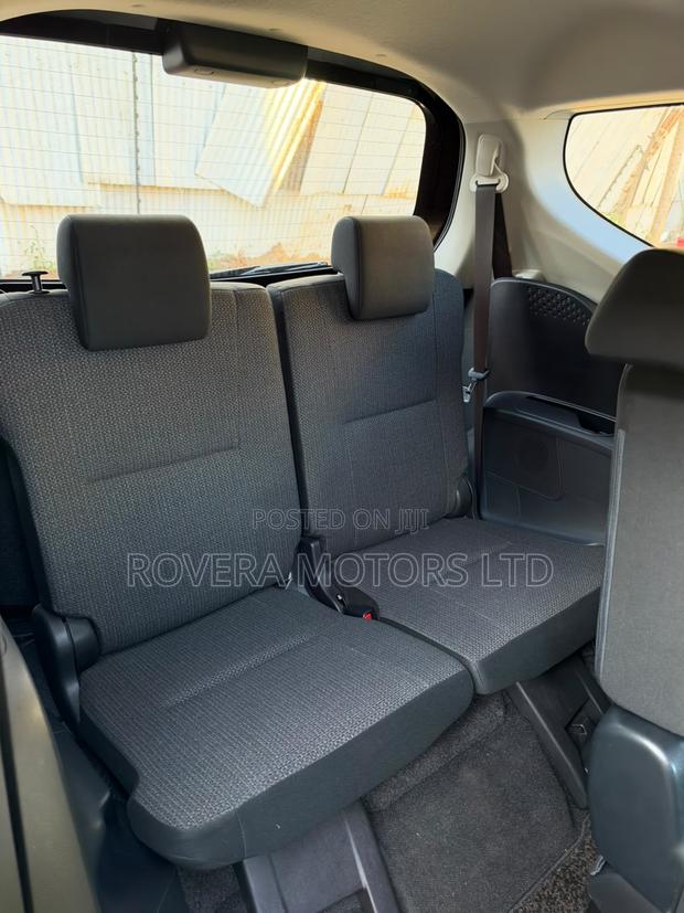 Toyota Sienta 2019 Brown