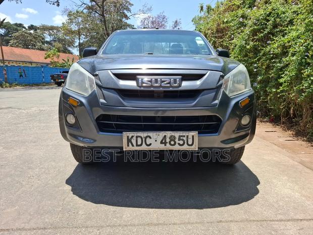 Isuzu D-MAX 2021 Gray