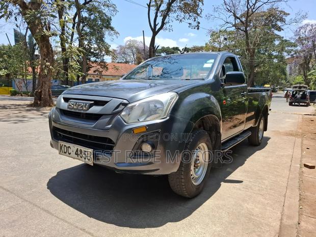 Isuzu D-MAX 2021 Gray