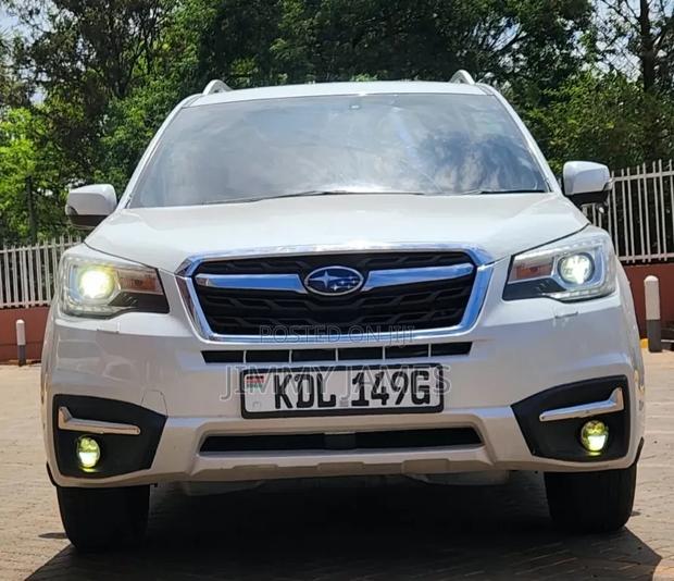 Subaru Forester 2.0XT Premium AWD 2016 White