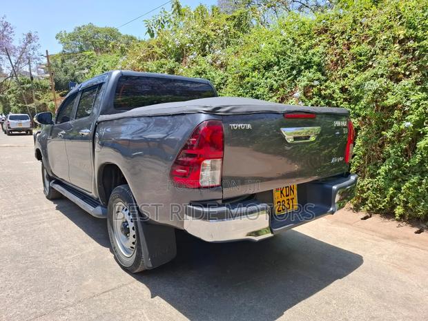 Toyota Hilux Revo Double Cab Deisel 2.8 AWD 2017 Gray