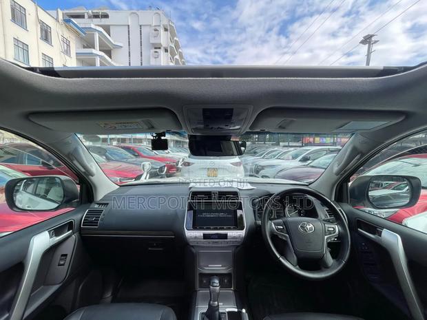 Toyota Land Cruiser Prado 2.7 2019 Off white