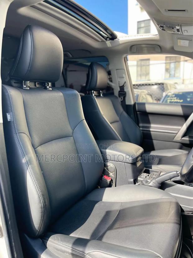 Toyota Land Cruiser Prado 2.7 2019 Off white