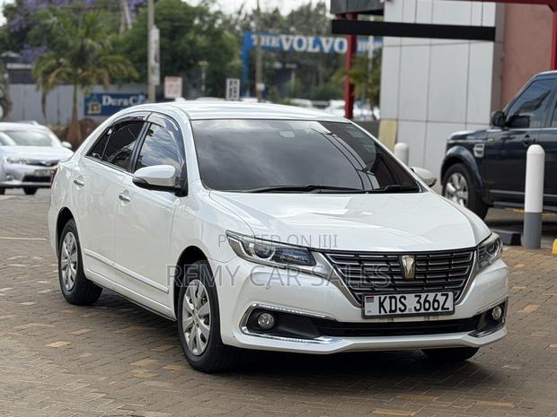 Toyota Premio 2018 White