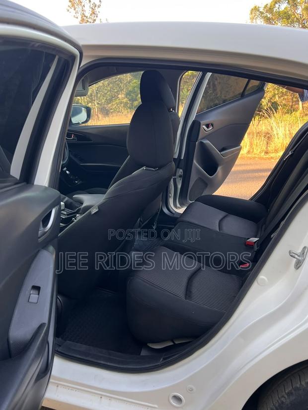 Mazda Axela 2015 White