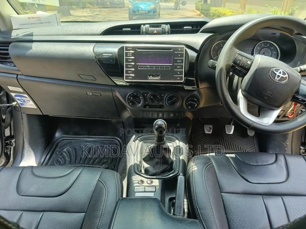 Toyota Hilux Revo Double Cab Deisel 2.4 AWD 2017 Gray