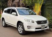 Toyota Vanguard 2013 White for sale