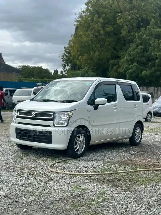 Suzuki Wagon R 2019 White