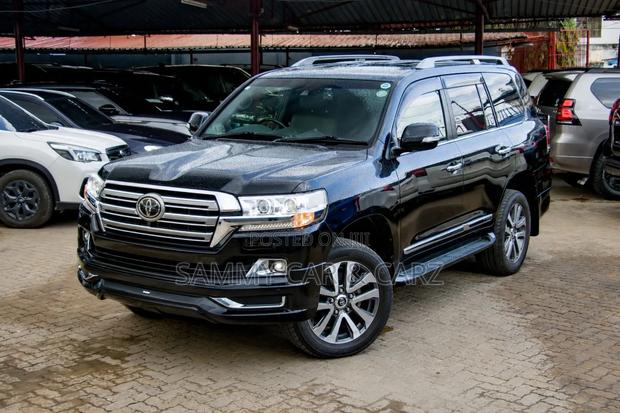 Toyota Land Cruiser 4.6 V8 ZX 2019 Black