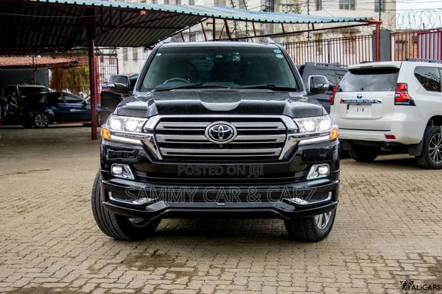 Toyota Land Cruiser 4.6 V8 ZX 2019 Black