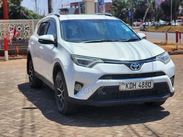 Toyota RAV4 2015 White