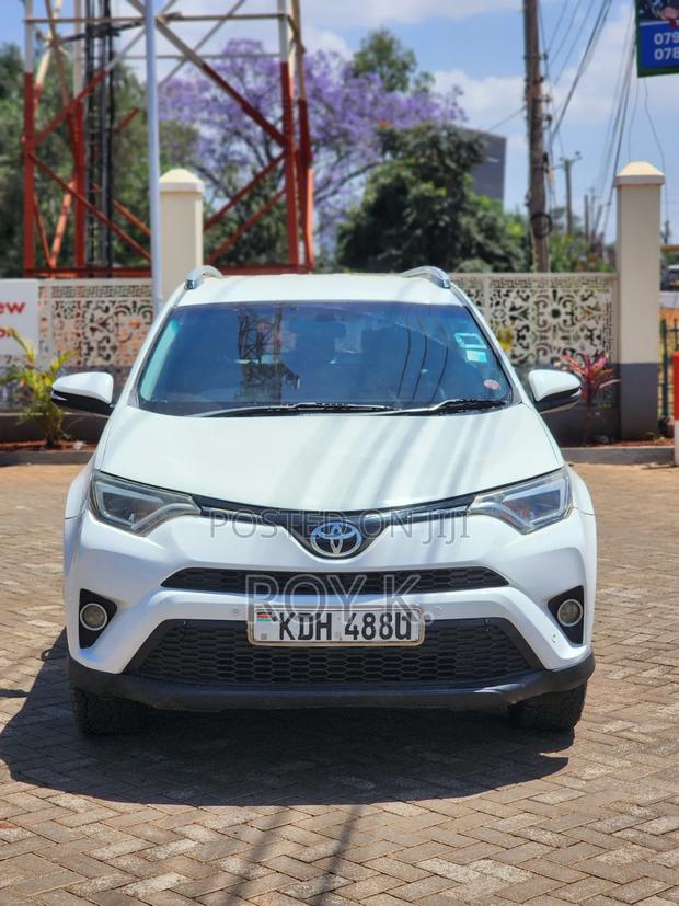 Toyota RAV4 2015 White