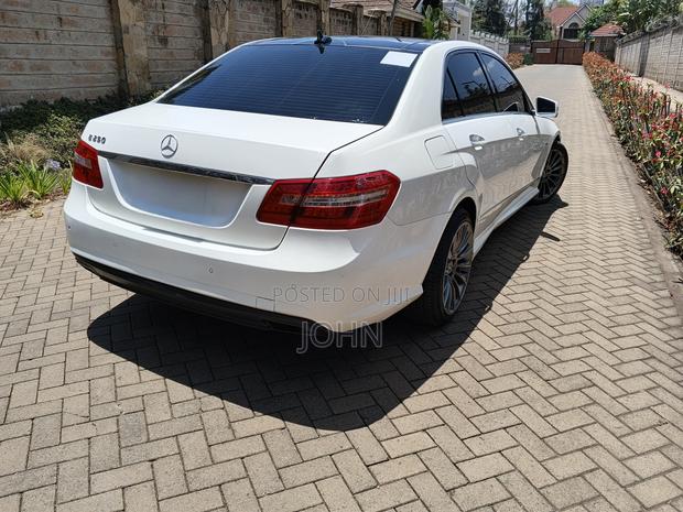 Mercedes-Benz E250 2012 Pearl